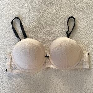 Victoria’s Secret Dream Angels Lace Demi Bra Ivory Black 36C